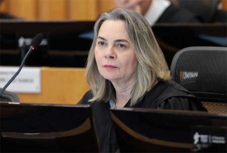 Ministra Kátia Arruda é a nova diretora da Enamat